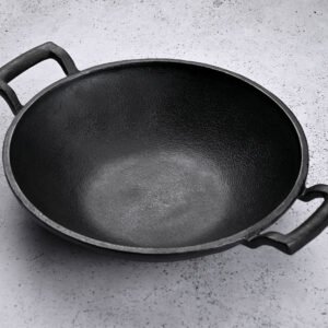 ast Iron Wok 31cm