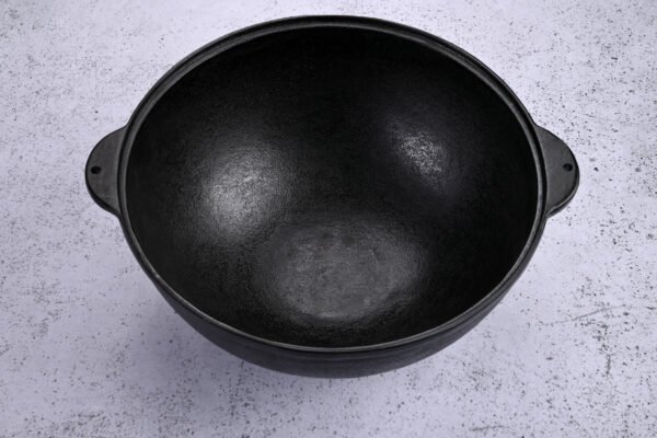 Cast Iron Wok 30cm