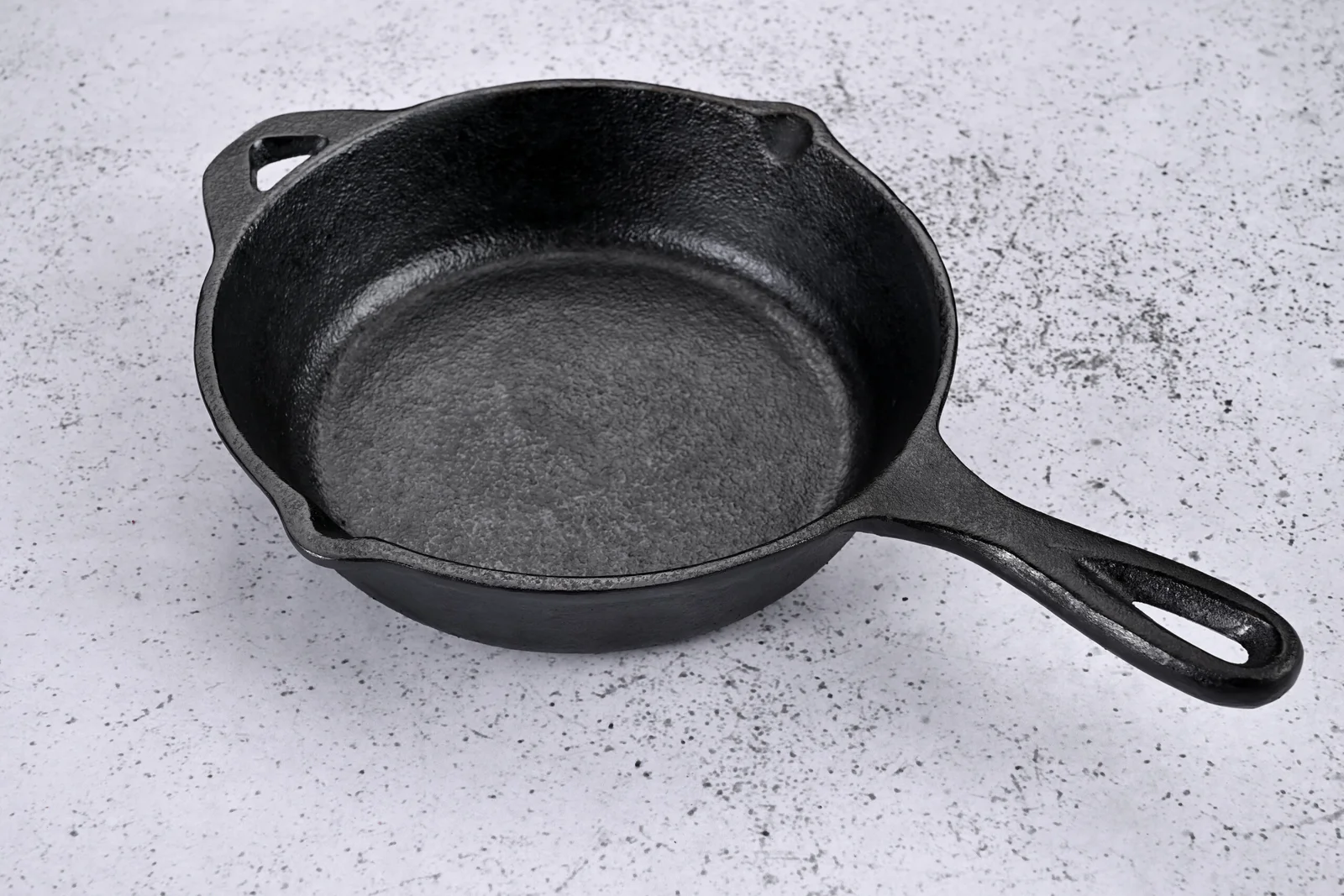 طاسة حديد زهر مقاس 20 سم من Eagle Cast Iron