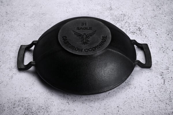 ast Iron Wok 31cm - Image 2