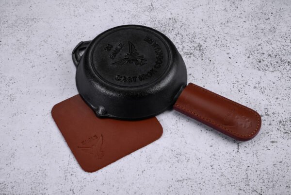 Cast Iron Skillet 20 cm - Image 4